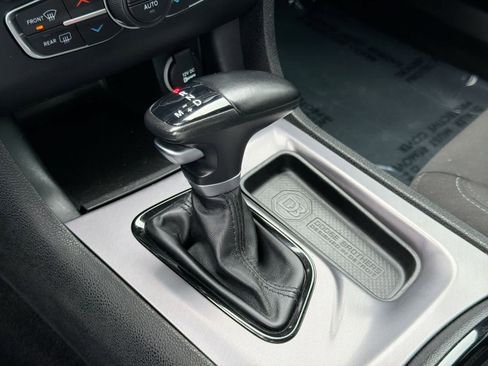 Used 2022 Dodge Charger R/T w/ Blacktop Package image 31