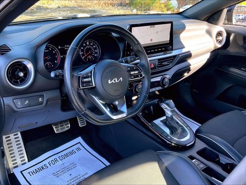 Used 2022 Kia Forte GT-Line w/ GT-Line Premium Package image 15