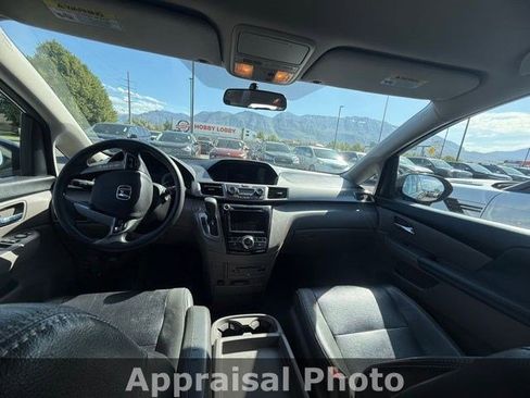Used 2016 Honda Odyssey SE image 12