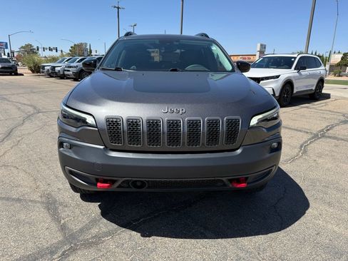 Used 2022 Jeep Cherokee Trailhawk w/ Comfort/Convenience Group AWD/4WD image 2