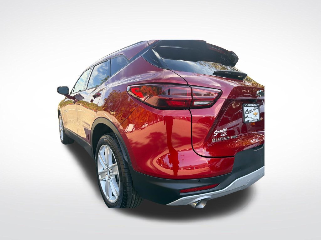 New 2026 Chevrolet Blazer LT w/ LPO, Black Sport Package AWD/4WD image 33