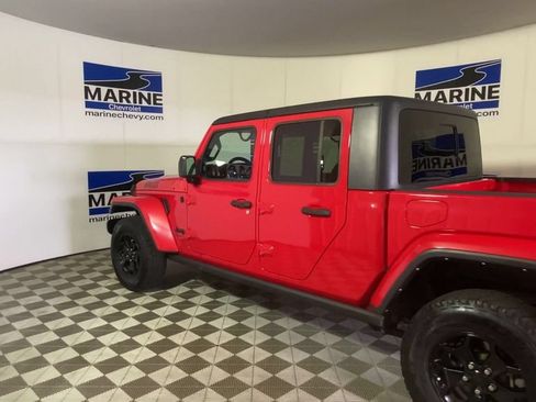 Used 2021 Jeep Gladiator Sport AWD/4WD image 8