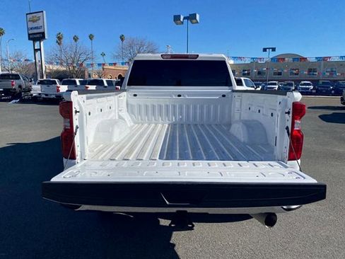 Used 2024 Chevrolet Silverado 2500 LT image 17