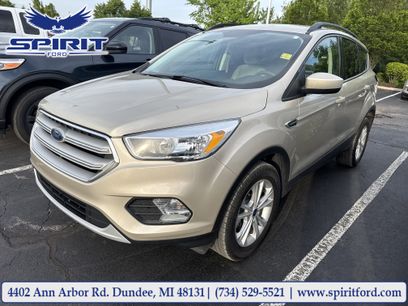 Certified 2018 Ford Escape SE w/ SE Sync 3 Package