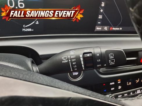 Used 2024 Kia Seltos EX FWD image 23
