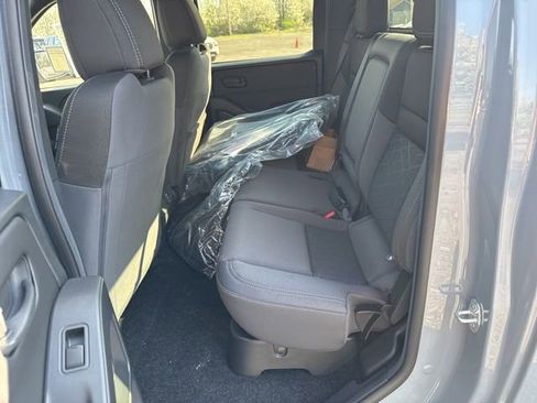 New 2026 Nissan Frontier SV w/ SV Convenience Package AWD/4WD image 11