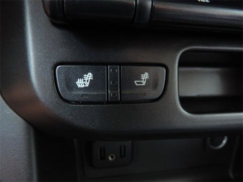 Used 2022 GMC Canyon AT4 image 24