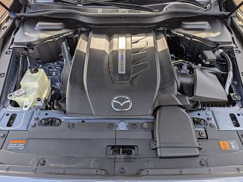 Certified 2025 MAZDA CX-70 Plug-In Hybrid w/ Premium Plus AWD/4WD image 19