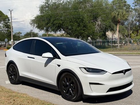 Used 2022 Tesla Model X AWD/4WD image 7