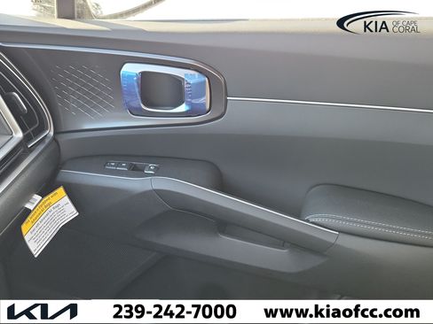 New 2026 Kia Sorento LX FWD image 28