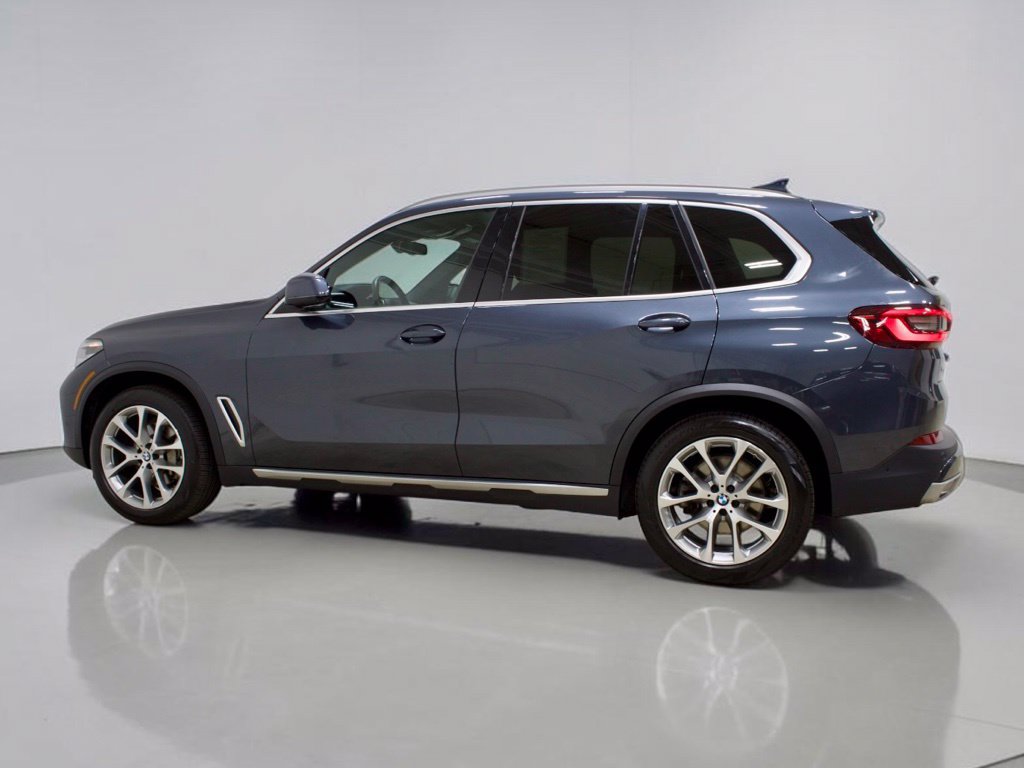 Used 2022 BMW X5 xDrive40i w/ Premium Package AWD/4WD image 14