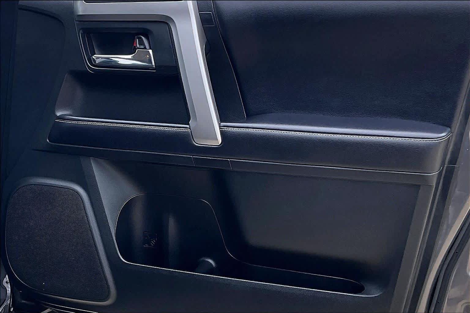 Used 2019 Toyota 4Runner SR5 Premium RWD image 19