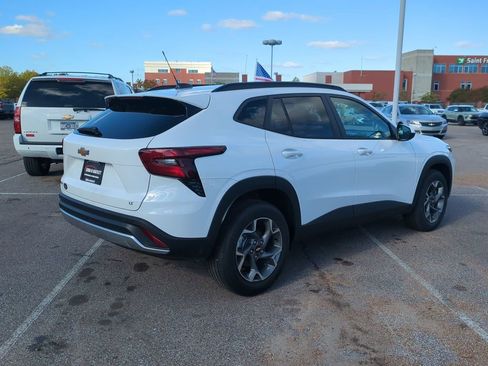 New 2026 Chevrolet Trax LT w/ Driver Confidence Package image 8