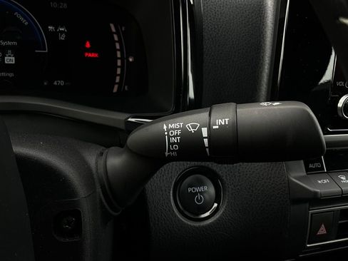 Used 2025 Toyota Camry SE image 38