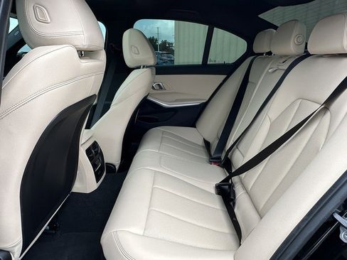 Used 2025 BMW 330i xDrive Sedan w/ Premium Package image 22