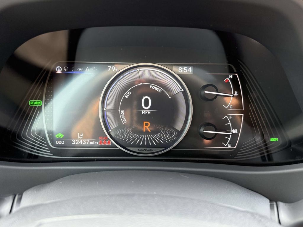 Used 2024 Lexus UX 250h F Sport AWD/4WD image 29