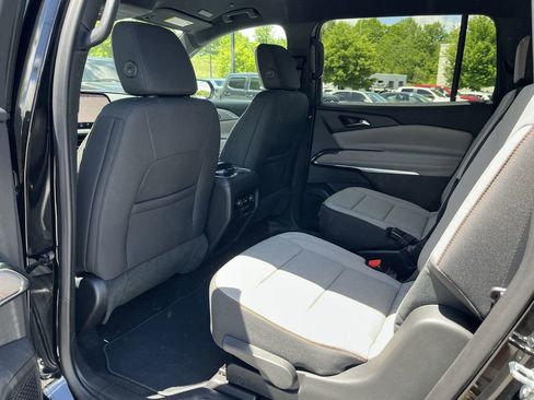 New 2025 Chevrolet Traverse LT w/ Driver Confidence Package image 25