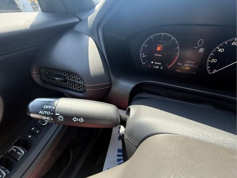 Used 2025 Honda HR-V Sport image 25