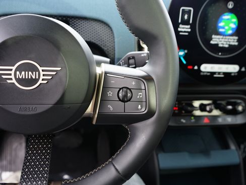 Used 2025 MINI Cooper Countryman S w/ Comfort Package Max image 27