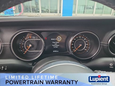 Used 2022 Jeep Gladiator Overland w/ Popular Equipment Package AWD/4WD image 19