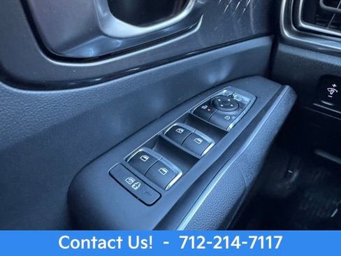 New 2025 Kia Sorento S image 22