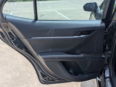 Used 2022 Toyota Camry XSE FWD image 23