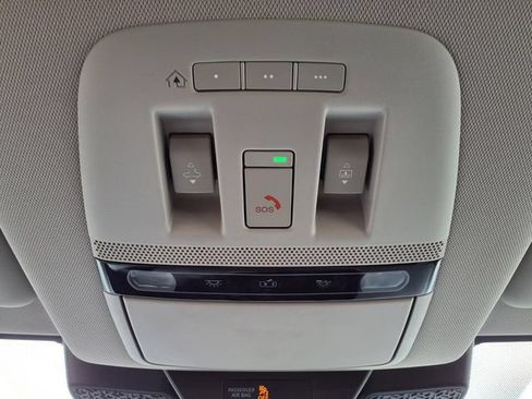 Used 2024 Nissan Ariya AWD image 13