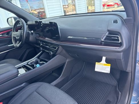 Certified 2024 Chevrolet Traverse Z71 w/ LPO, Floor Liner Package image 47