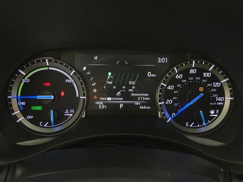 Used 2022 Toyota Highlander XLE image 22