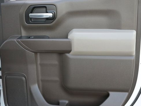 Used 2020 Chevrolet Silverado 1500 LT image 15