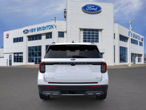 New 2025 Ford Explorer Active w/ Active Comfort Package image 5