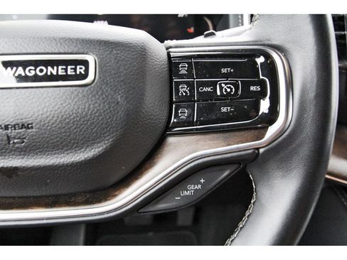 Used 2023 Jeep Grand Wagoneer 4WD image 17