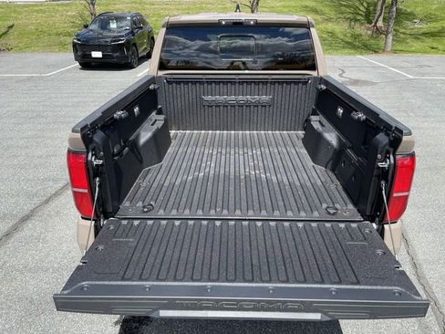 New 2026 Toyota Tacoma TRD Off-Road AWD/4WD image 22