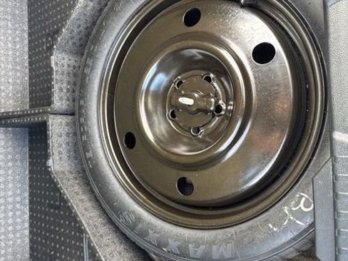 Used 2018 Ford Edge SEL w/ Equipment Group 201A image 22