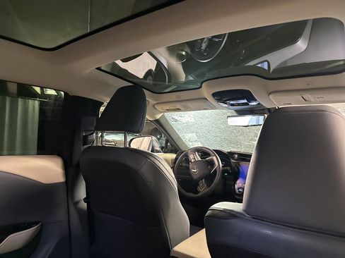 Used 2023 Lexus RZ 450e Premium image 8