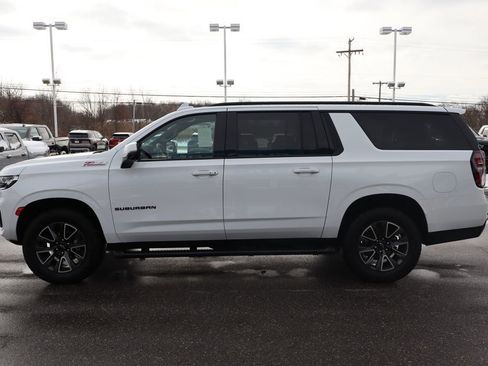 Used 2023 Chevrolet Suburban Z71 w/ Luxury Package image 35