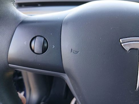 Used 2023 Tesla Model Y Long Range image 28