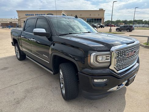 Used 2018 GMC Sierra 1500 Denali w/ Denali Ultimate Package AWD/4WD image 17