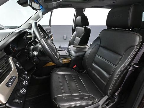 Used 2017 GMC Yukon XL Denali w/ Open Road Package image 28