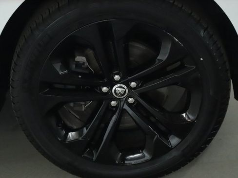 Used 2025 Jaguar F-PACE R-Dynamic S image 39