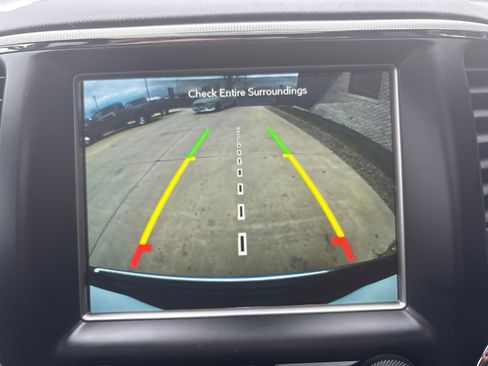 Used 2018 Jeep Grand Cherokee Overland image 26