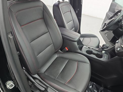 Used 2022 Chevrolet Equinox RS w/ RS Leather Package image 10