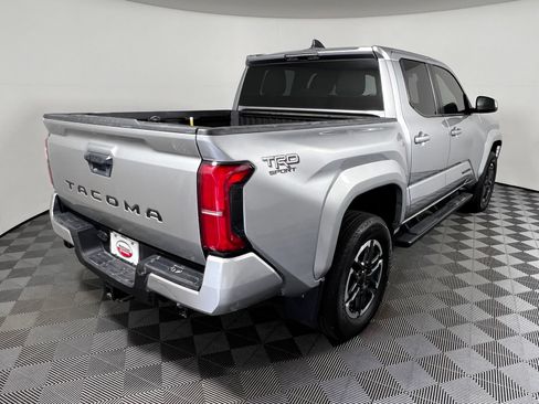 Used 2024 Toyota Tacoma TRD Sport RWD image 5