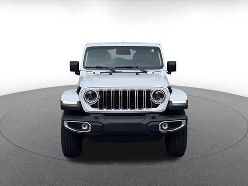 Used 2025 Jeep Wrangler Unlimited Sahara AWD/4WD image 4