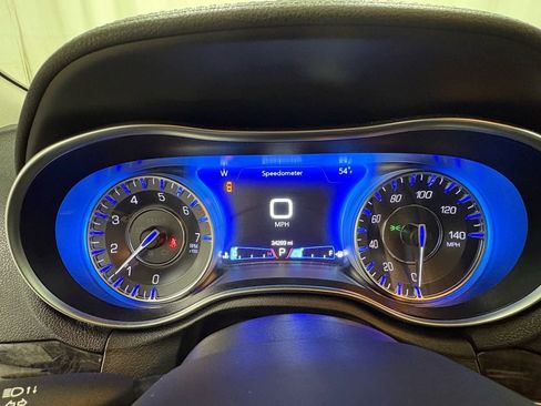 Used 2023 Chrysler 300 Touring L w/ Popular Equipment Group image 17