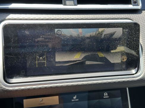 Used 2023 Land Rover Range Rover Velar R-Dynamic S image 27