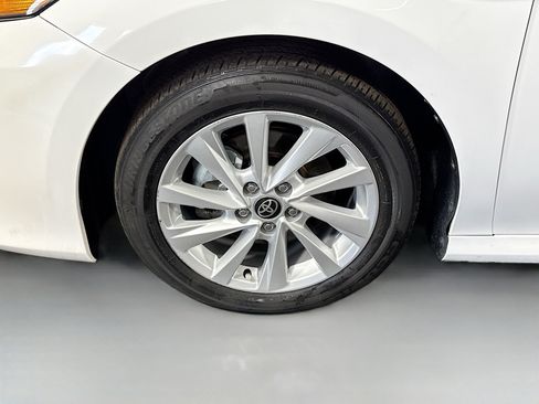 Used 2024 Toyota Camry LE w/ Convenience Package FWD image 38