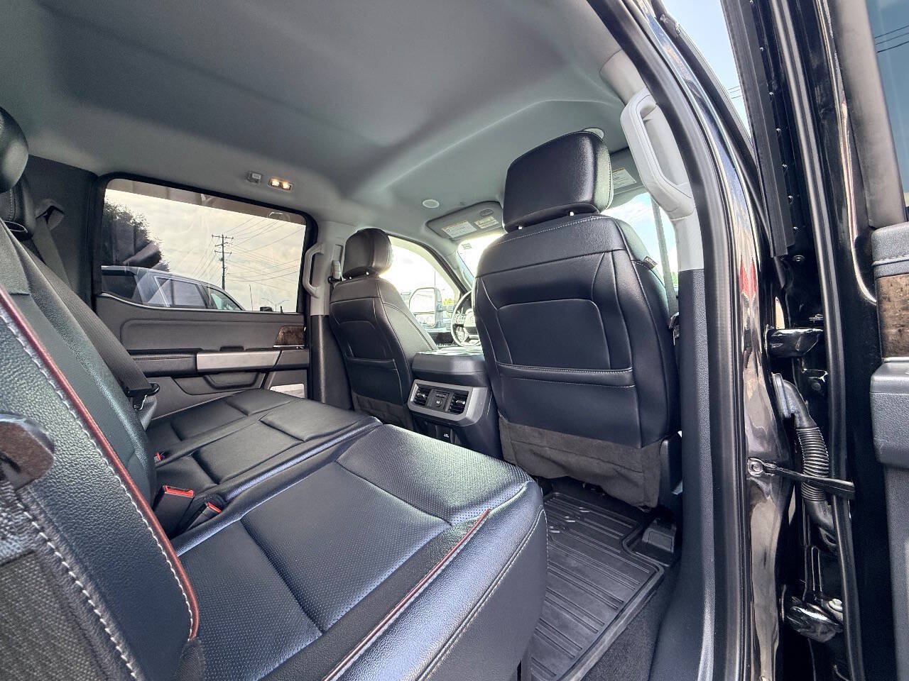 Used 2023 Ford F250 Lariat w/ Lariat Ultimate Package AWD/4WD image 43