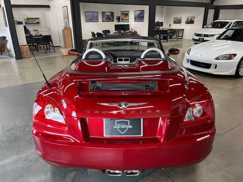Used 2007 Chrysler Crossfire Convertible w/ Special Edition Group RWD image 17