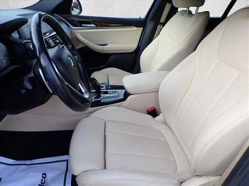 Used 2021 BMW X4 xDrive30i w/ Premium Package image 11